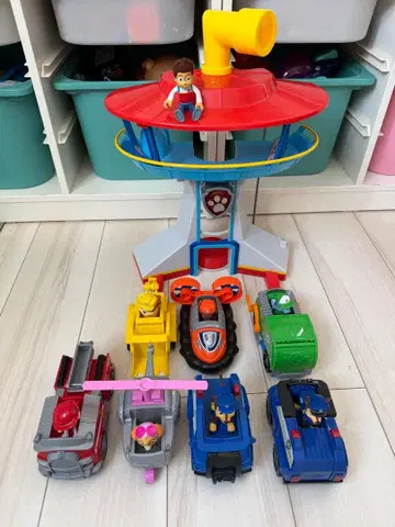 파우패트롤 타워와 차량 세트