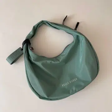 미사용 새상품 PELLE BORSA 페레사 원핸들 라운드백