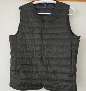 유니클로 라이트 다운 베스트