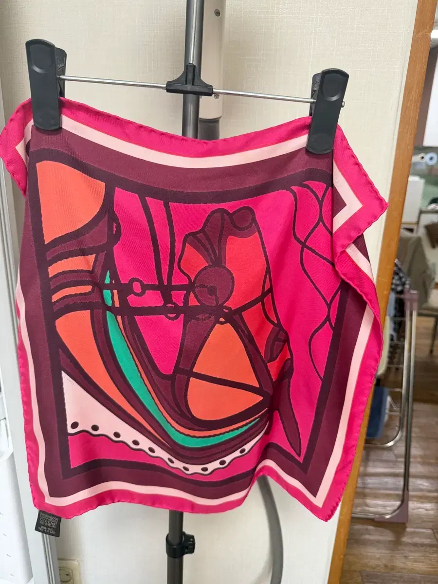 Hermes Silk Scarf Robe du Soir Pink (Bandana)