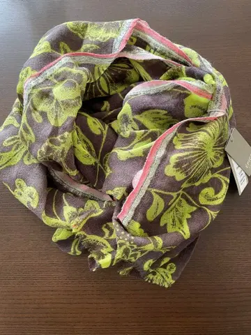 미사용 EPICE 에피스 스톨 보태니컬 무늬 울 100%