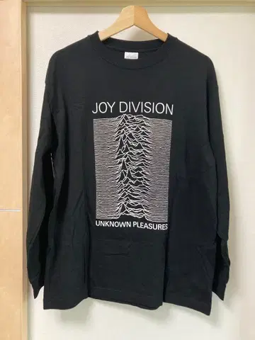 [ 새상품급 ] GU JOY DIVISION 롱 슬리브 T셔츠 M