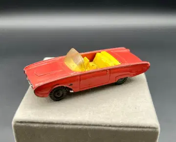 HUSKY FORD THUNDERBIRD 포드 썬더버드 영국제