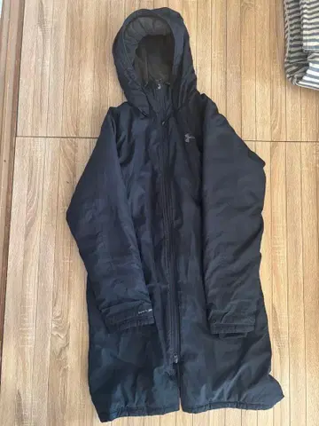언더아머 벤치 코트