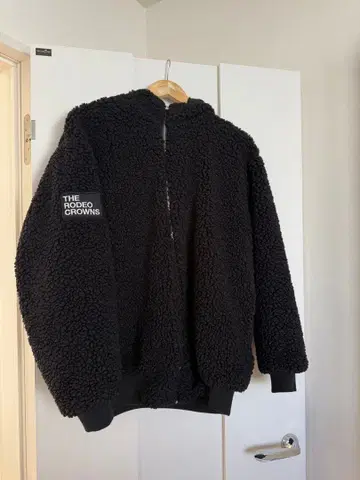 로데오 크라운 보아 코트 블랙