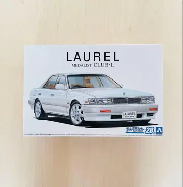 1/24 닛산 HC33 로럴 메다리스트 클럽 L '91 1