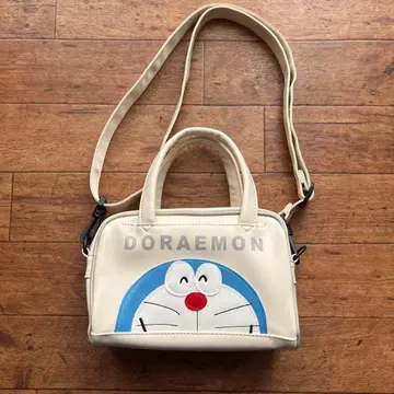 미사용 새상품 SAC'S BAR 도라에몽 2way 백 화이트