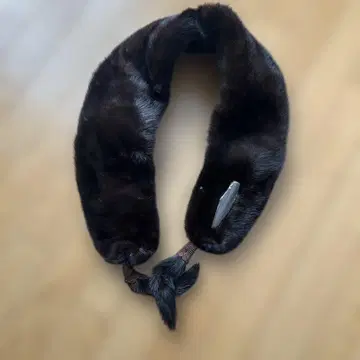 다크 브라운 퍼 스톨