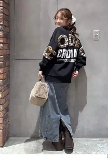 인기 애니멀 인조 모피 아플리케 맨투맨 로데오 크라운