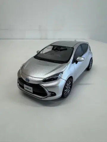 도요타 아쿠아 컬러 샘플 미니카