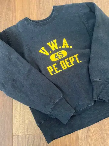 챔피온 V.W.A. 45 P.E. DEPT.