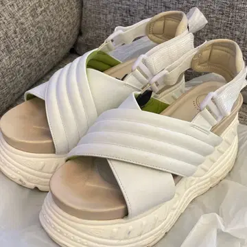 Yousuke 통굽 스니커즈 여성용 24.5cm 화이트 요우스케