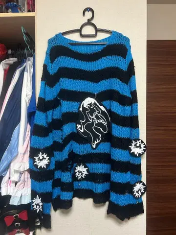 유즈드 부티크 말벌 콜라주 보더 니트 콜라주 패치