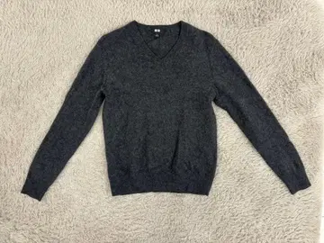 [ 유니클로 ] 캐시미어 100% 크루넥 스웨터 S 사이즈 남성용