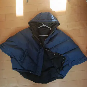 새상품급 후드 부착 리버서블 다운 자켓 블랙/네이비