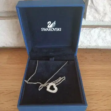 Swarovski 하트형 실버 목걸이