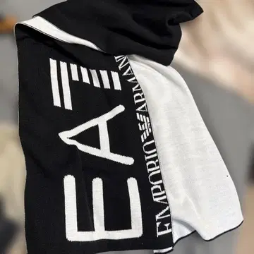 EA7 엠포리오 아르마니 머플러 블랙/화이트