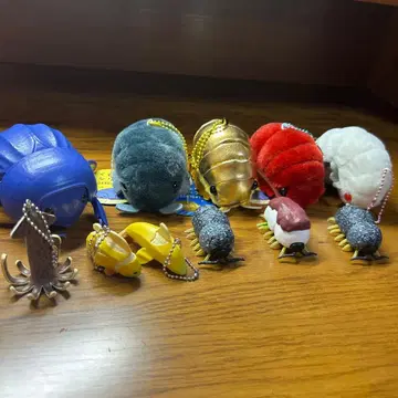 컬러풀한 곤충과 해양 생물 캡슐 토이 세트 쥐며느리 외 묶음 판매