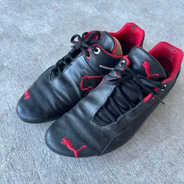 Puma 스피드캣 페라리 블랙/레드 스니커즈