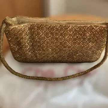 Che Che 골드 비즈 자수 파티 백 새상품급