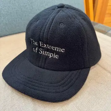 엔노이와 스타일리스트 소장품 플리스 캡