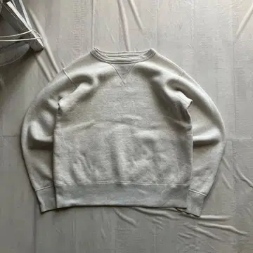 버즈릭슨 / 앞v 맨투맨 L 버즈릭슨