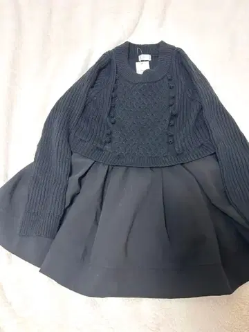 미사용 새상품 sono 페플럼 스웨터 사이즈 1