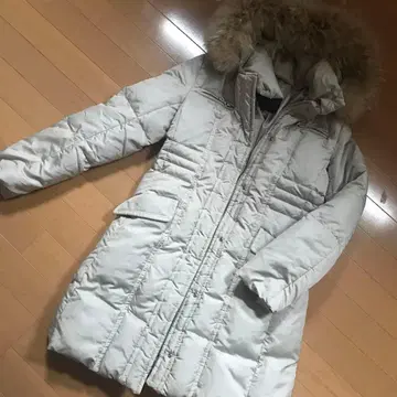 UNTITLED 후드 부착 다운 자켓 사이즈 2