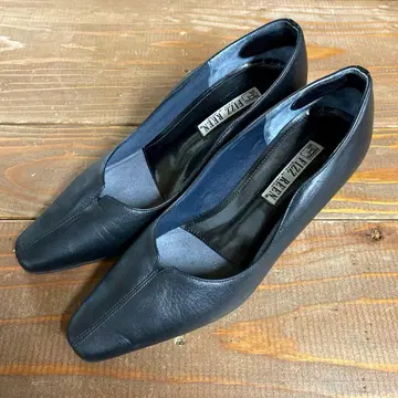 FIZZREEN 피즈린 가죽 센터 심 플레인 펌프스 24cm