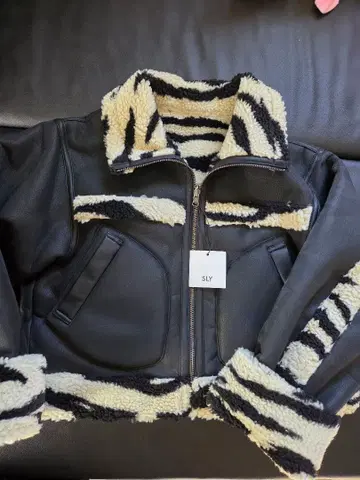SLY 가죽 자켓 보아 스트라이프