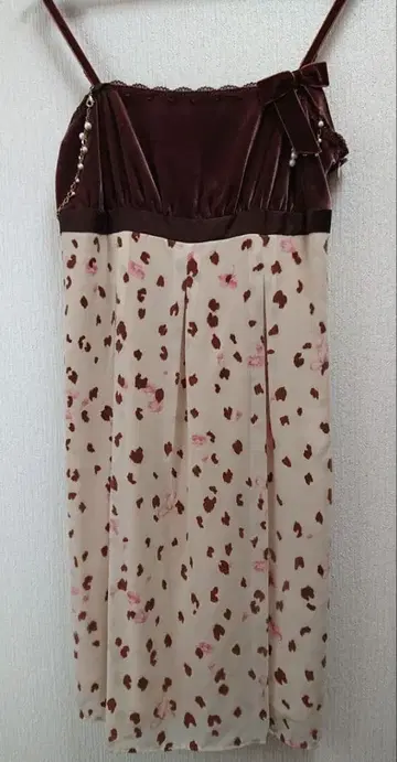 Private Label 벨로아 x 꽃무늬 원피스