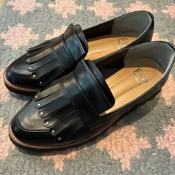 Fin 프린지 스터드 로퍼 23cm