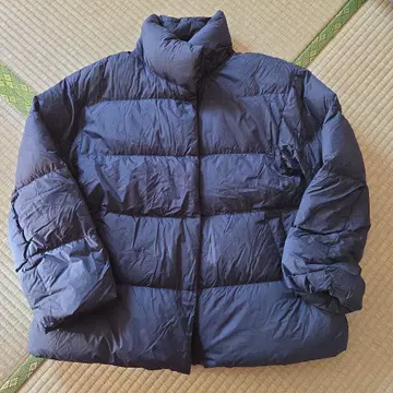 유니클로 울트라 라이트 다운 코쿤 자켓 루즈핏 L 사이즈