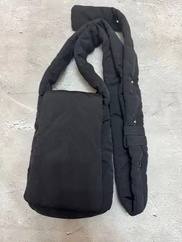 zara 패디드 숄더 백 omar afridi oaut