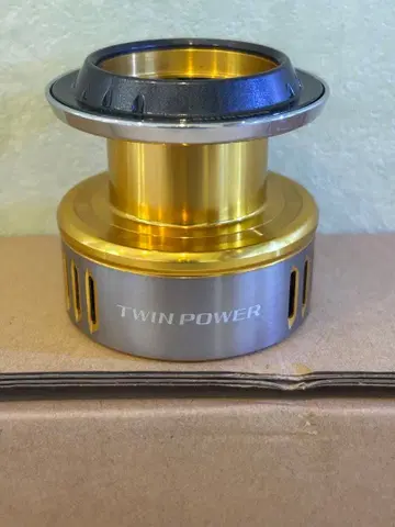 15 트윈 파워 SW 5000 6000 스풀 미사용품