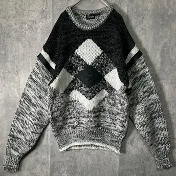 로우 게이지 가죽 절개 케이블 니트 화이트 블랙