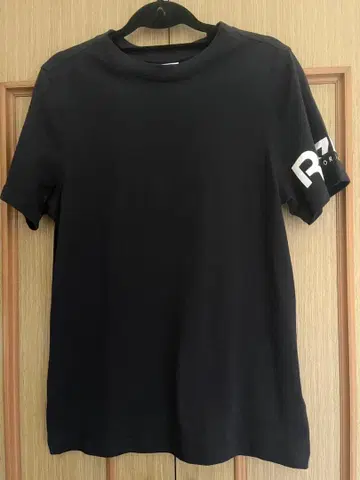 [ 빅토리아 베컴 & 리복 ] 콜라보 T셔츠 여성용 T셔츠 XS