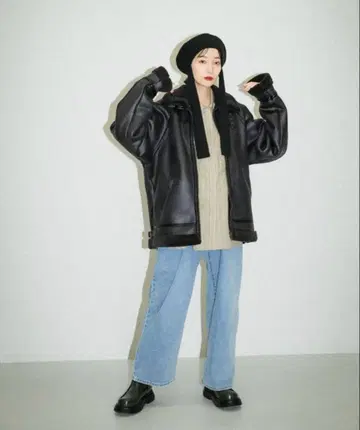 KBF 페이크 무스탕 플라이 자켓