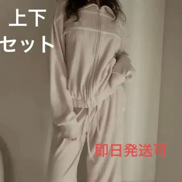 andmary Milky pile heart zip tops 상하의 세트