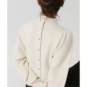 IENA 무리네 골지 퍼프 풀오버 울 혼방 뒷면 버튼 아이보리 F 사이즈