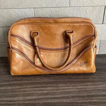 브라운 가죽 핸드백 중형