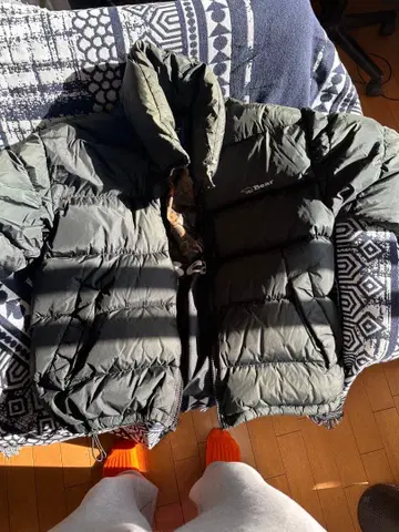 Bear 후드 부착 다운 자켓 다크 그린