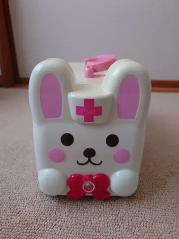 멜짱 토끼 응급차 (부속품 적음) 중고