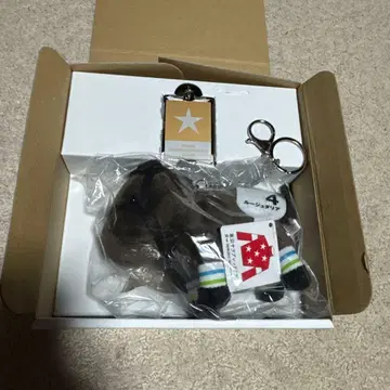 서러브레드 클럽 900승 기념 루즈 달리아 키홀더 포함 봉제 인형