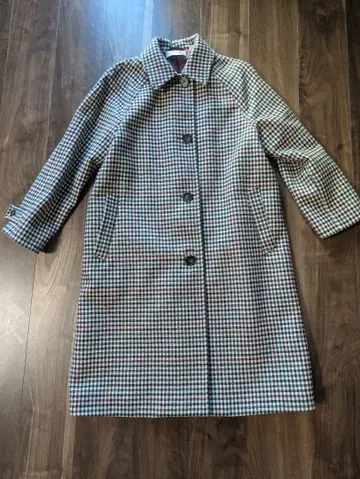 유니클로 x J.W 앤더슨 건브라 체크 무늬 스텐카라 코트