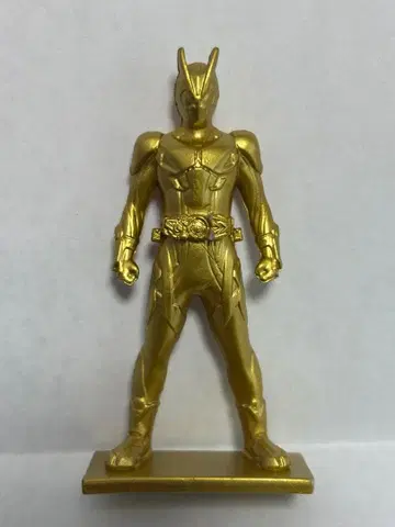 가면라이더 피규어 세트 금은 증정