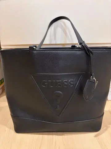GUESS 블랙 토트백