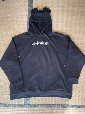 미키마우스 귀 달린 후드티