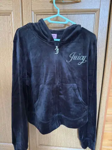 Juicy Couture 벨로아 후드티 M 사이즈