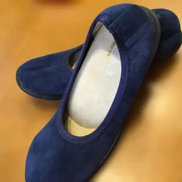 네이비 스웨이드 플랫슈즈